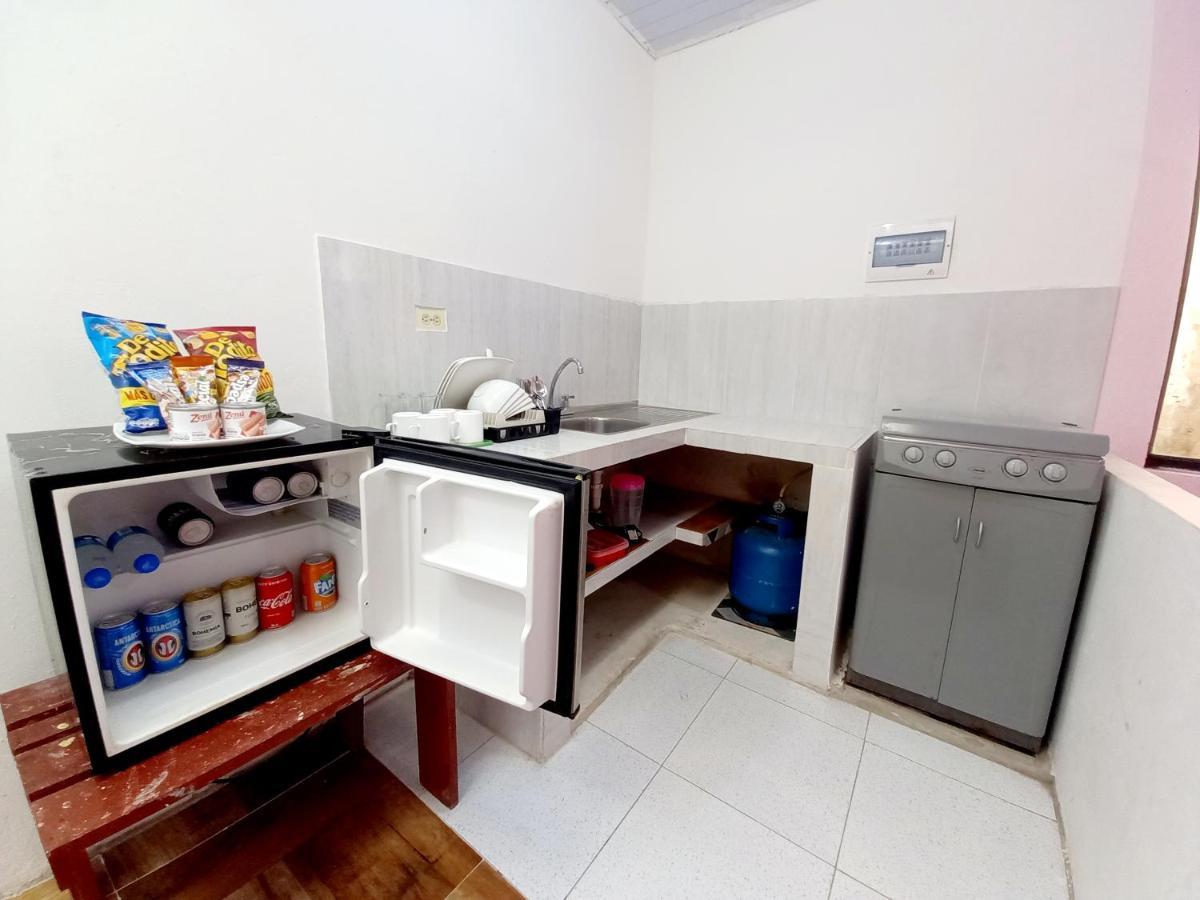 Apartamentos Cerca Al Aeropuerto 莱蒂西亚 外观 照片